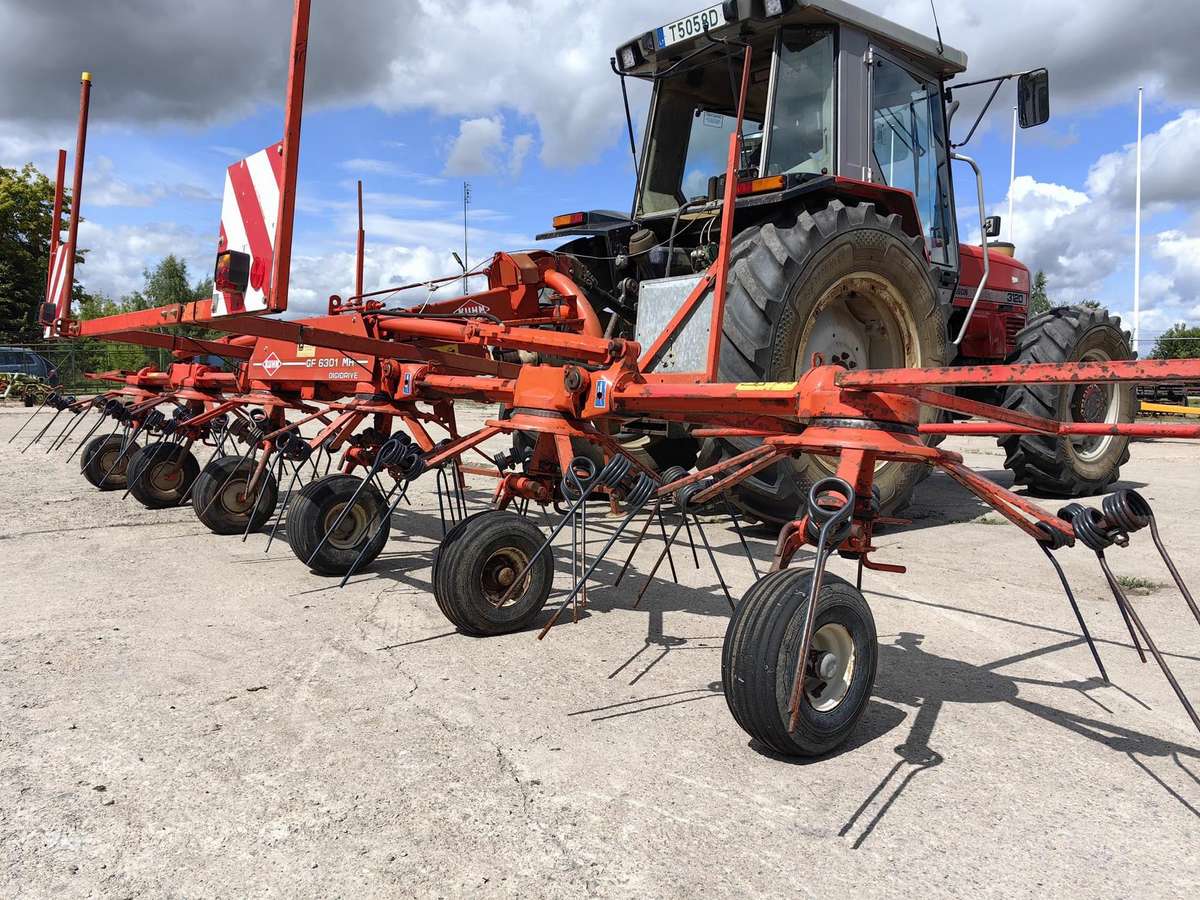 Kuhn GF 6301 MH, tedders