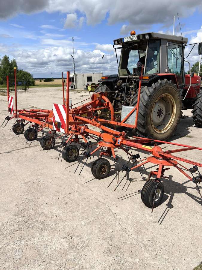 Kuhn GF 6301 MH, tedders