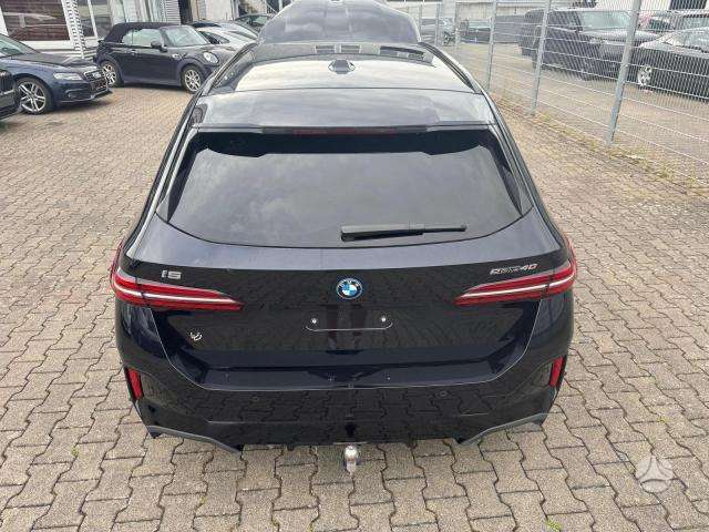 BMW i5, Универсал