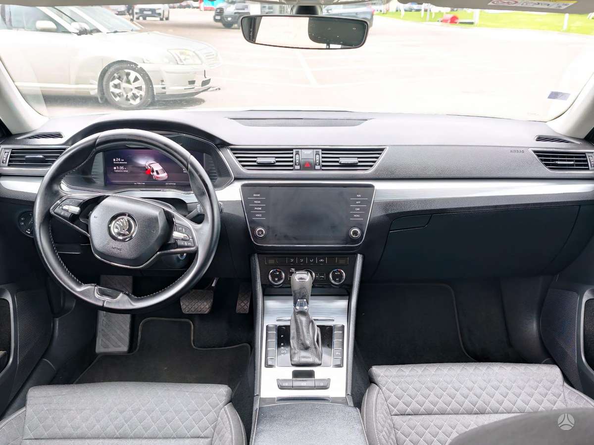 Skoda Superb, 2.0 l., Хэтчбек
