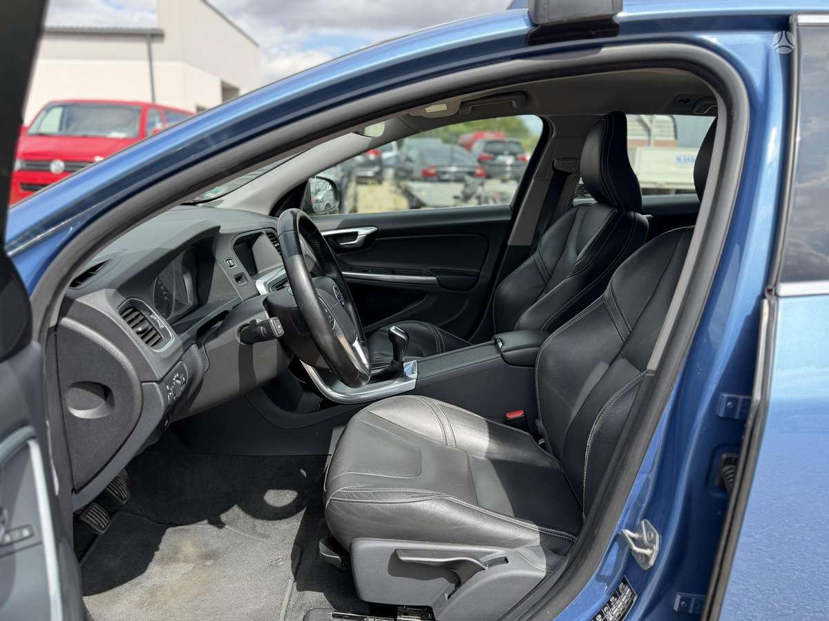 Volvo V60, 2.0 l., Универсал