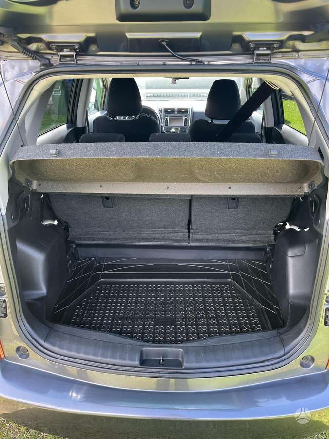 Toyota Verso-S, Хэтчбек
