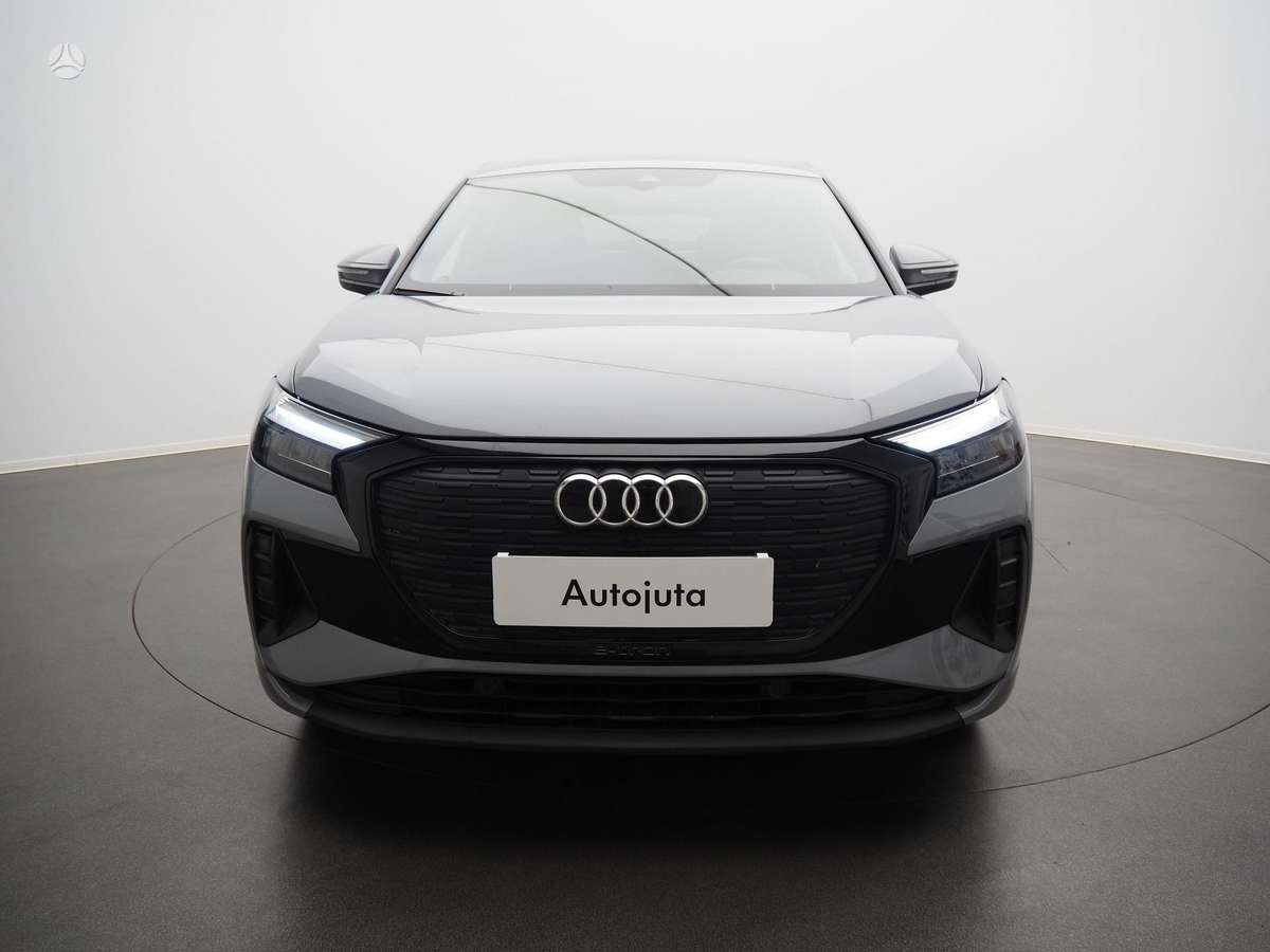 Audi Q4 e-tron, visureigis / krosoveris