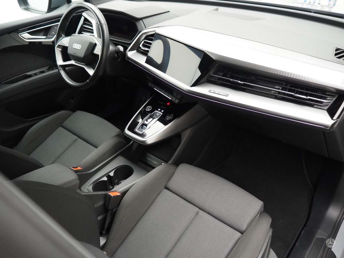 Audi Q4 e-tron, visureigis / krosoveris