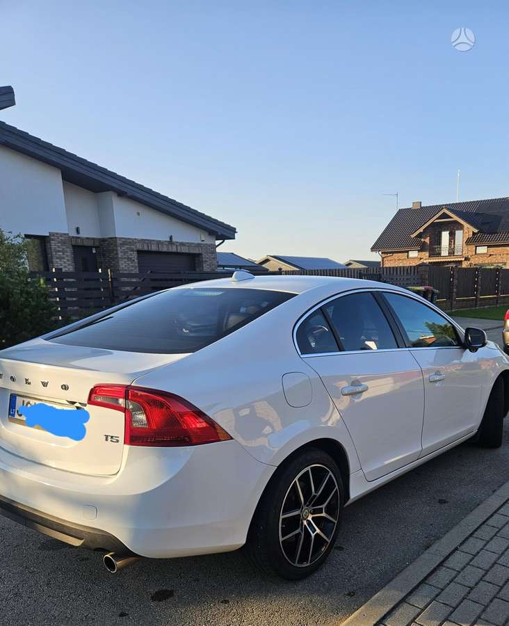 Volvo S60, 2.5 l., Седан
