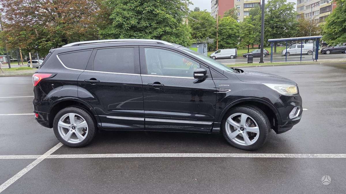 Ford Kuga, visureigis / krosoveris