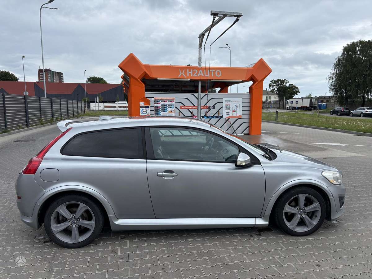 Volvo C30, 1.6 l., hatchback