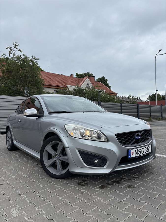 Volvo C30, 1.6 l., hatchback