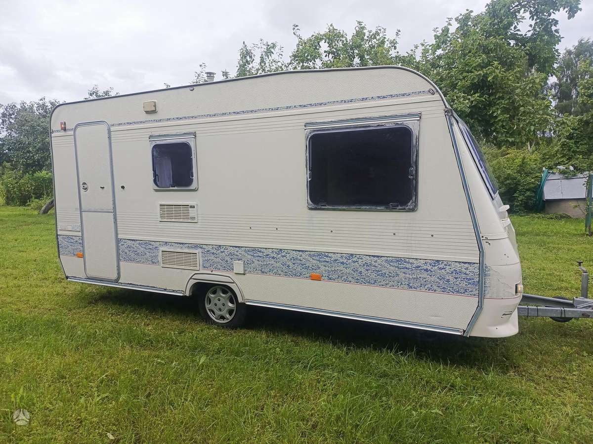 Knaus ADRIA 430, kemperis
