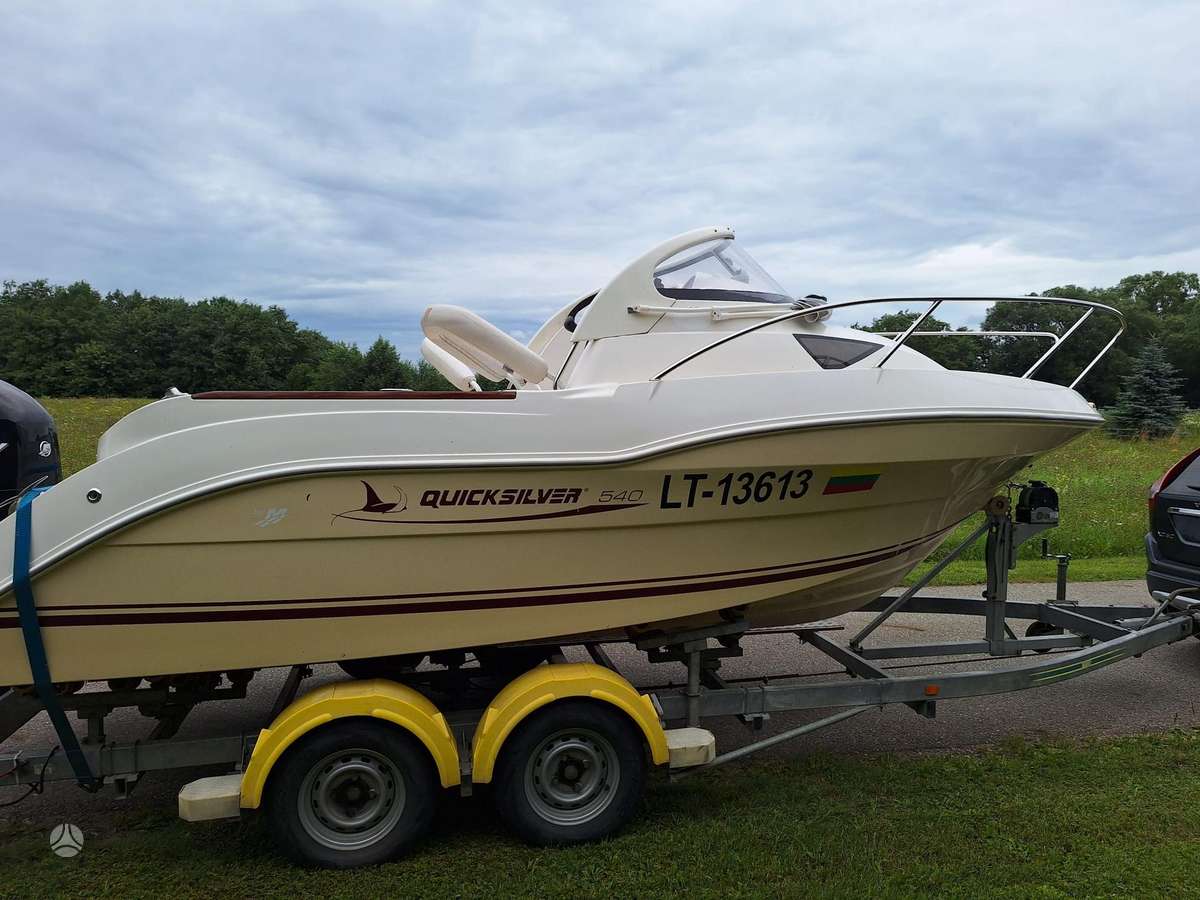 QuickSilver Cruiser 540, yachts / cruisers