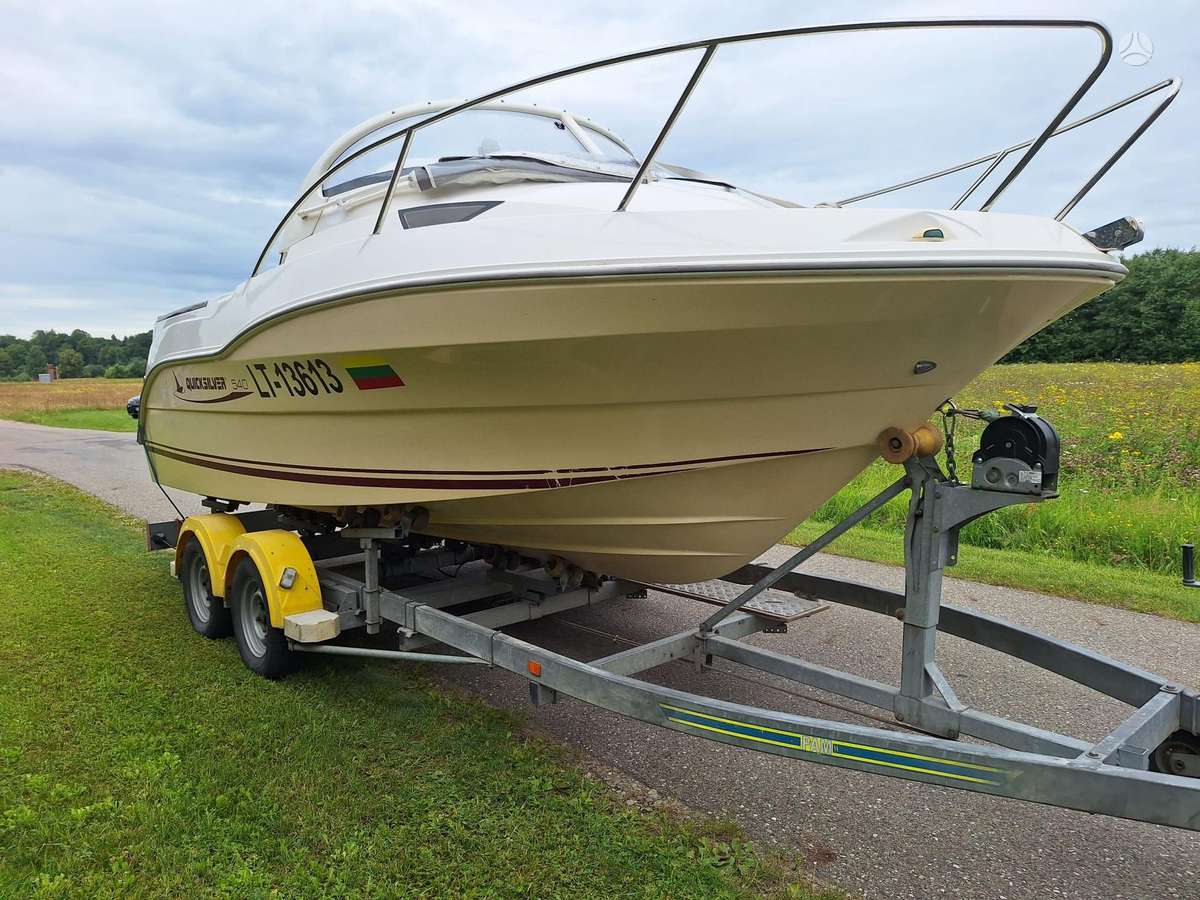 QuickSilver Cruiser 540, yachts / cruisers