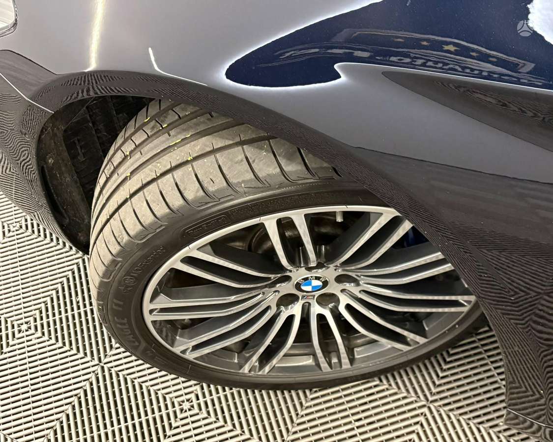 BMW 530, 3.0 l., Седан