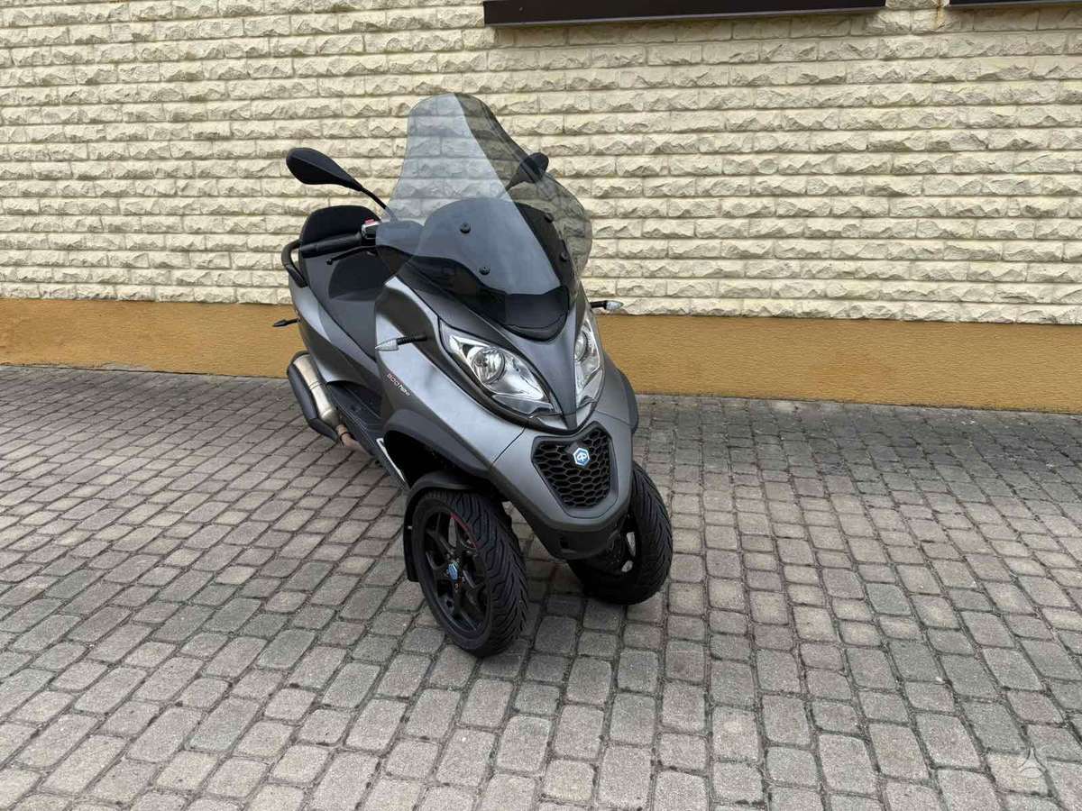 Piaggio MP3 493cc, triračiai