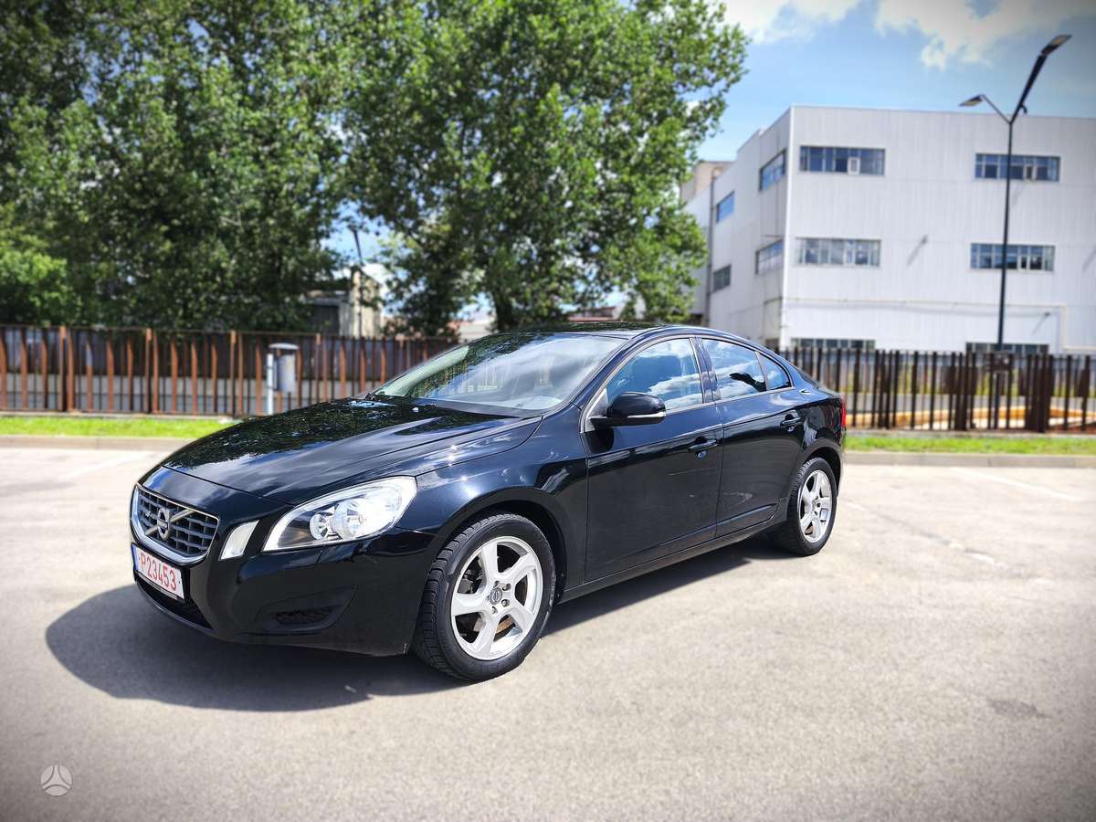 Volvo S60, 2.0 l., Седан
