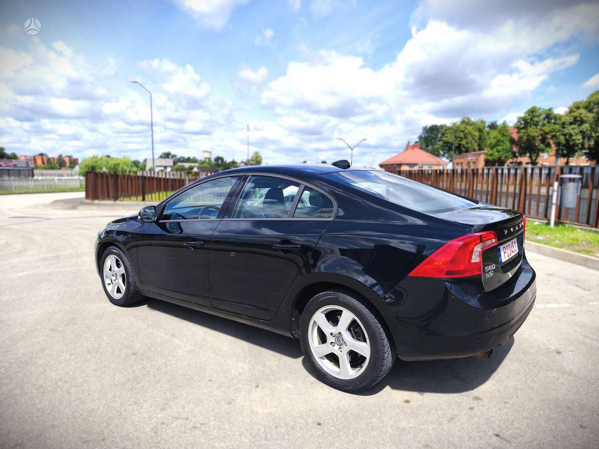 Volvo S60, 2.0 l., Седан