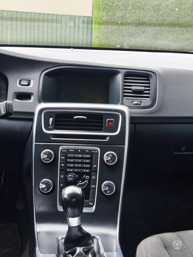 Volvo S60, 2.0 l., Седан
