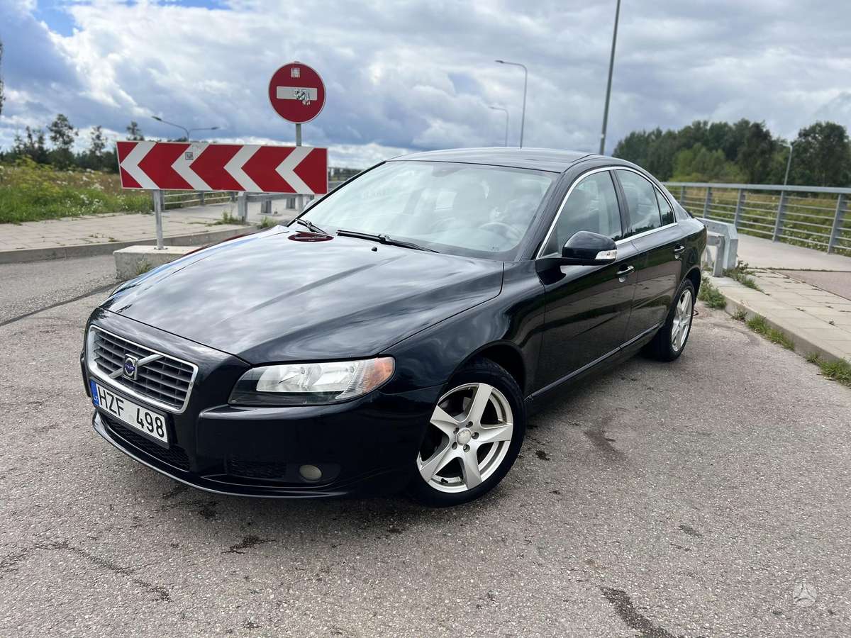 Volvo S80, 2.4 l., Седан