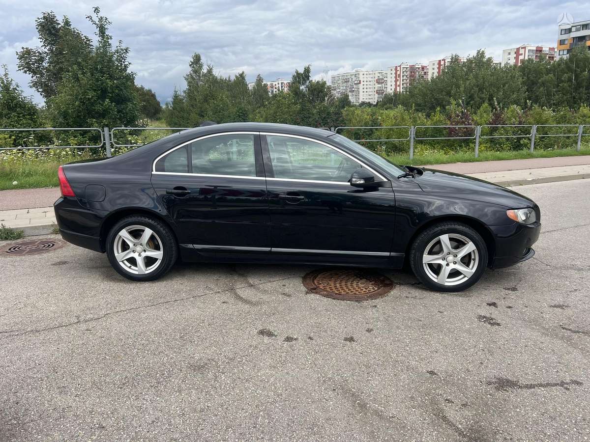 Volvo S80, 2.4 l., Седан