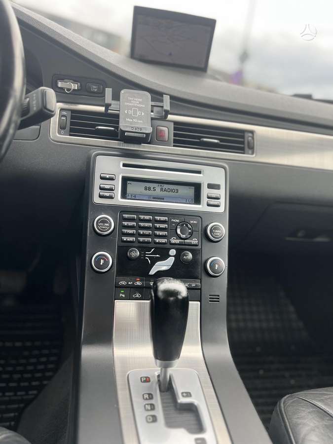 Volvo S80, 2.4 l., Седан