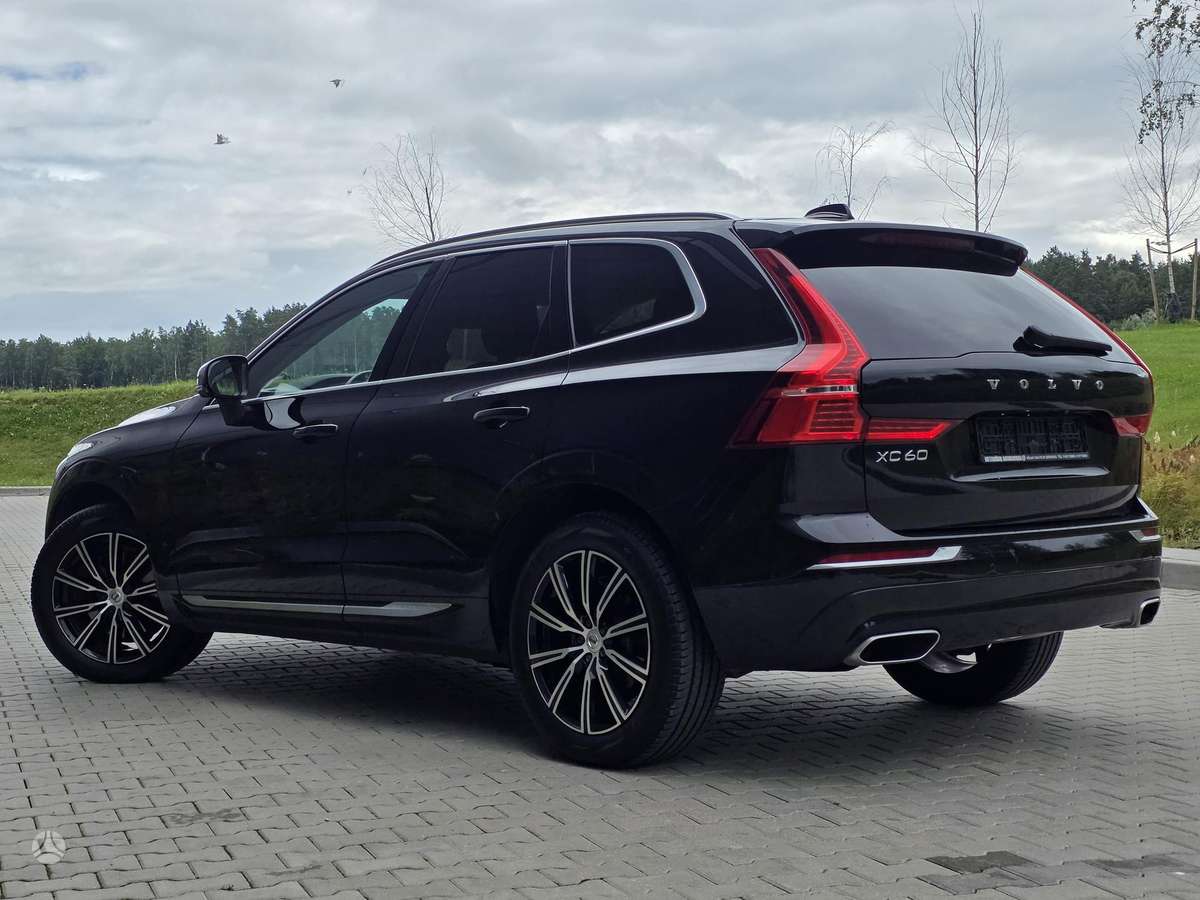 Volvo XC60, 2.0 l., off-road / crossover