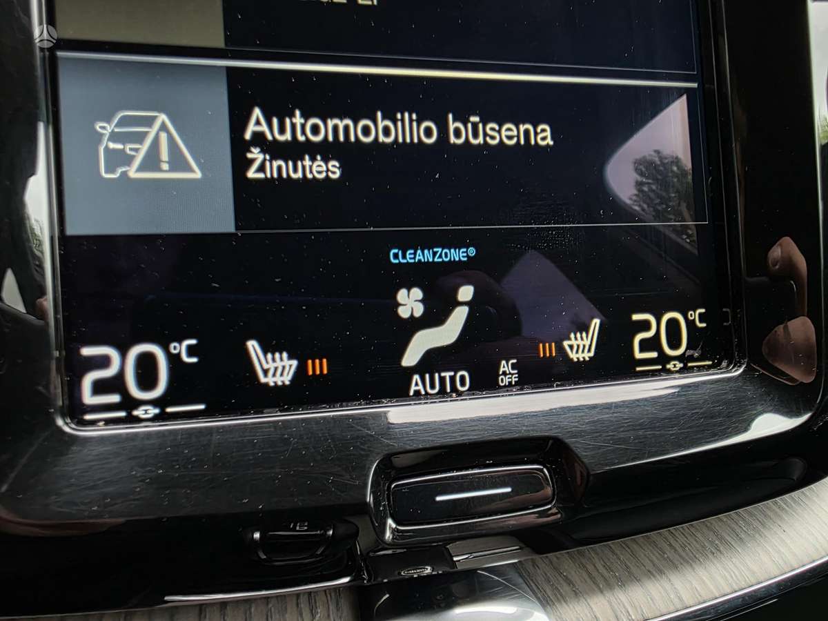 Volvo XC60, 2.0 l., off-road / crossover