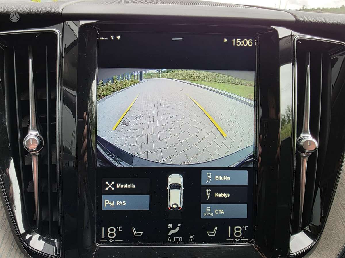 Volvo XC60, 2.0 l., off-road / crossover