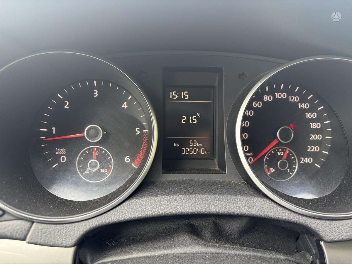 Volkswagen Golf - 3