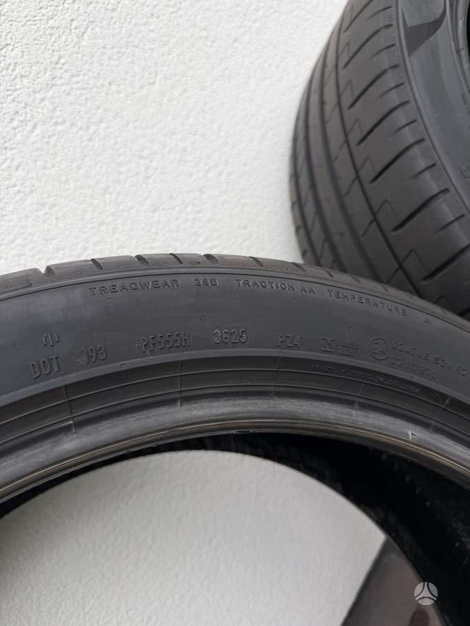 Pirelli PZERO, vasaras 235/45 R20