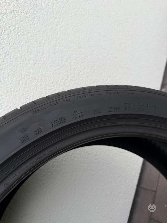Pirelli PZERO, summer 235/45 R20