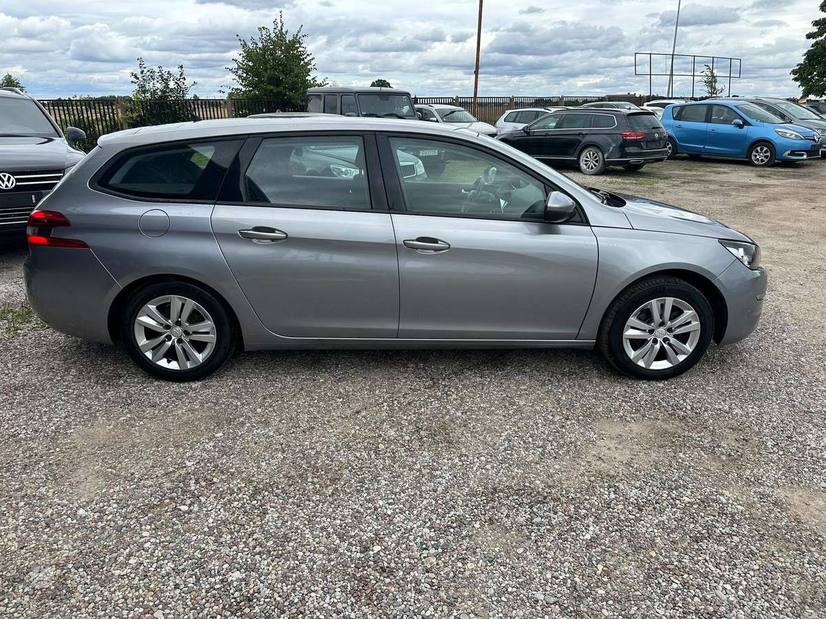 Peugeot 308, 1.2 l., Универсал