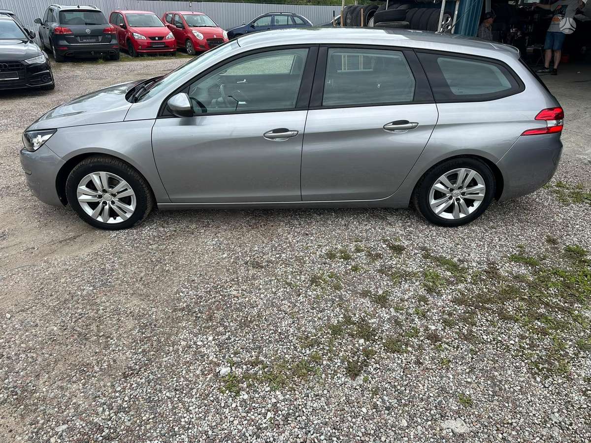 Peugeot 308, 1.2 l., Универсал