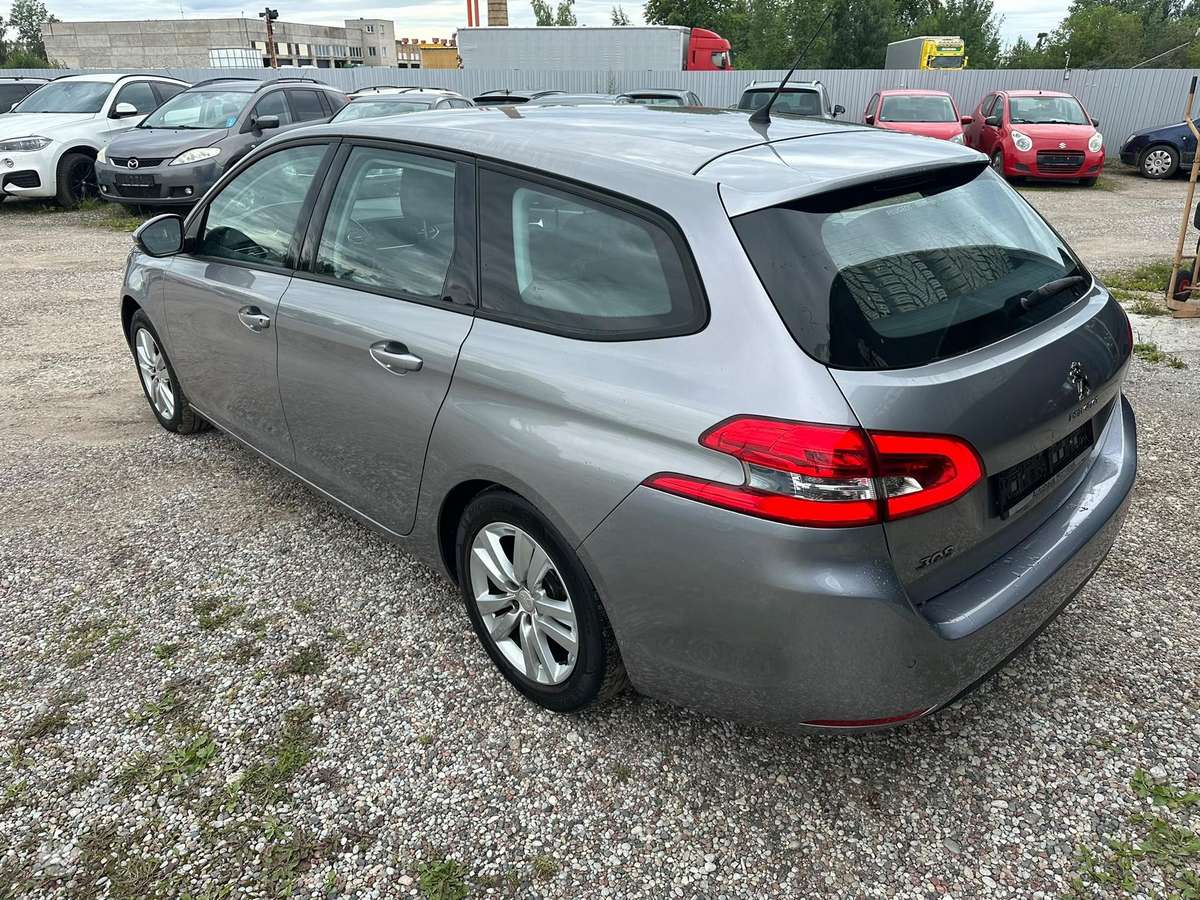 Peugeot 308, 1.2 l., Универсал
