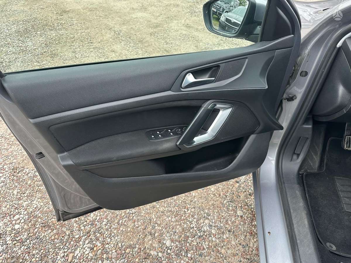 Peugeot 308, 1.2 l., Универсал