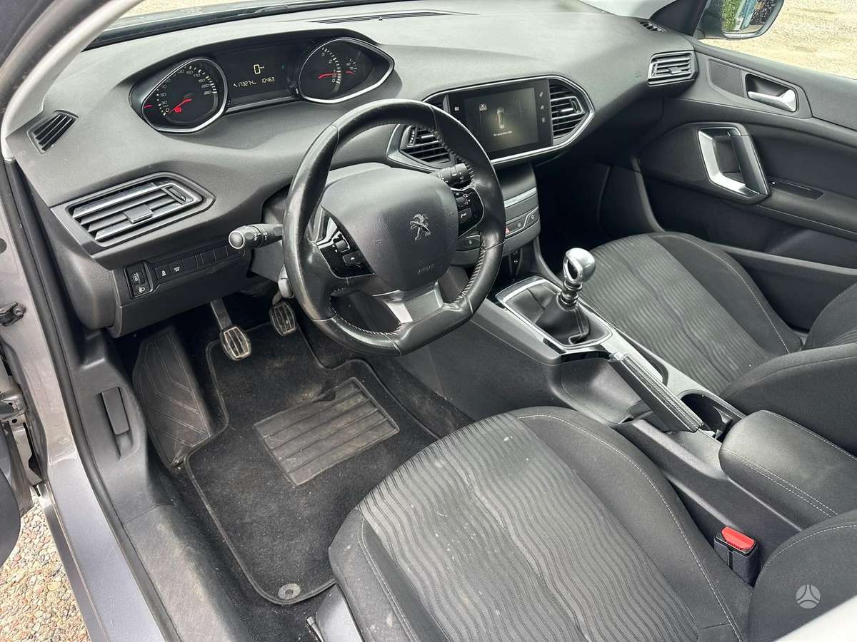 Peugeot 308, 1.2 l., Универсал