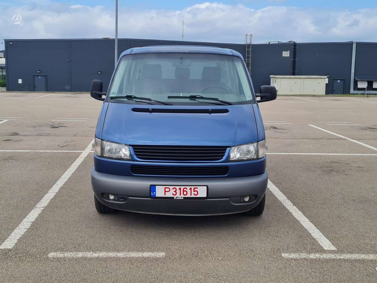 Volkswagen Multivan - 2