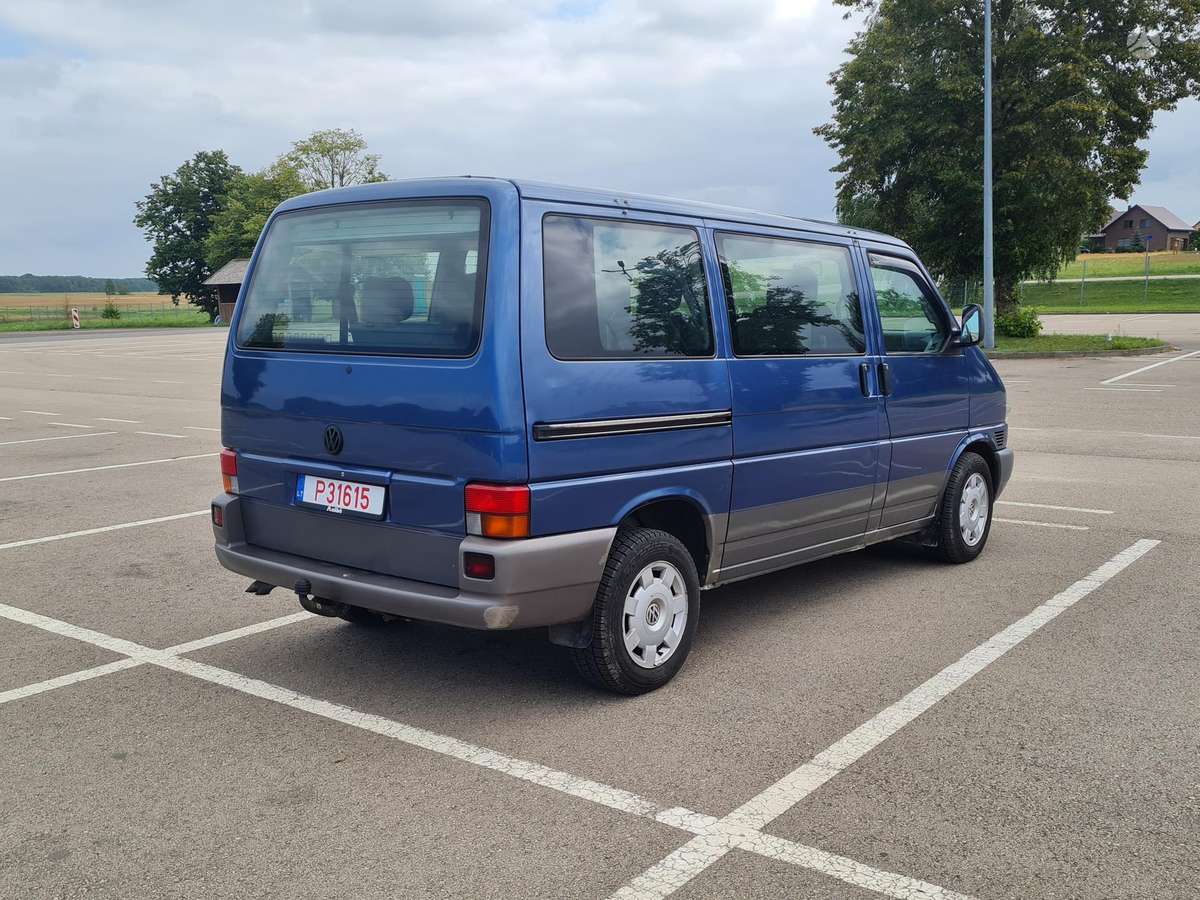 Volkswagen Multivan - 5