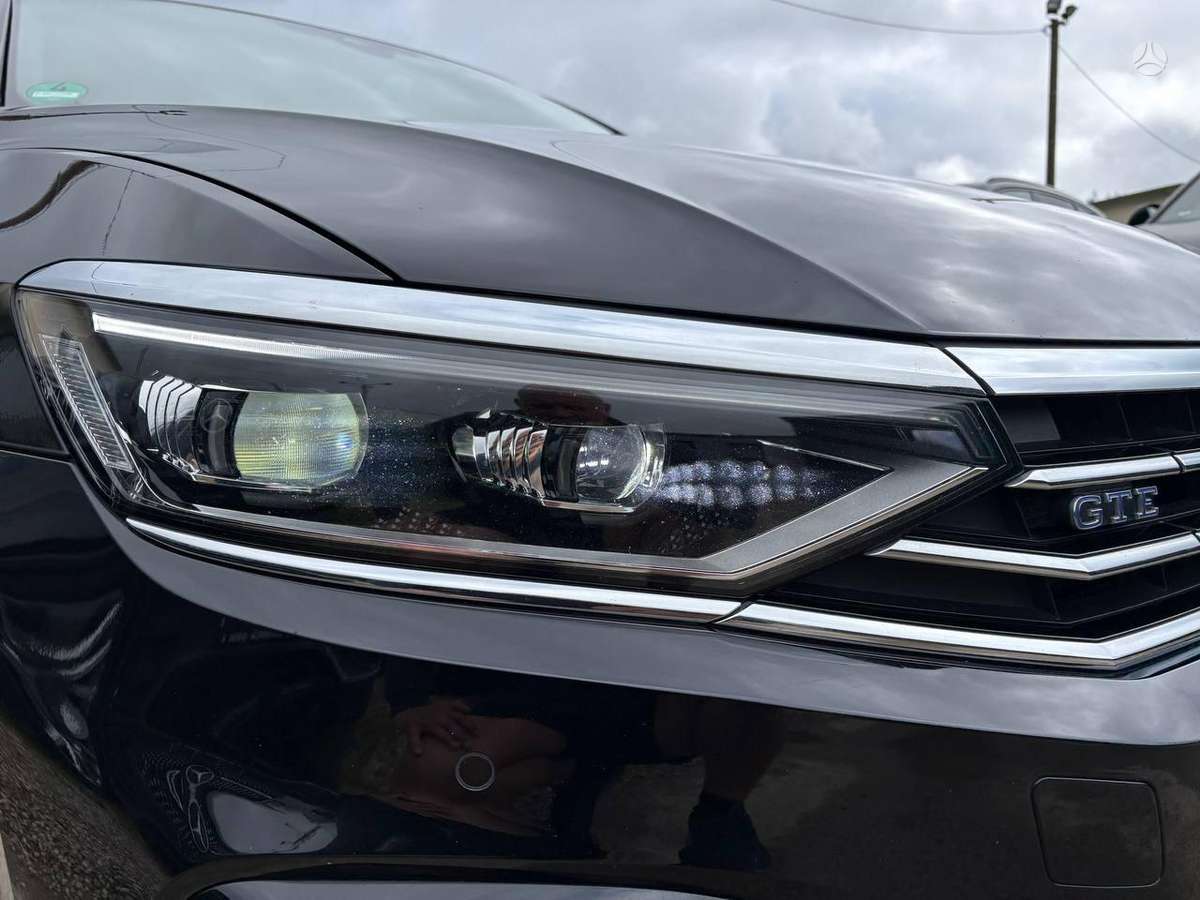 Volkswagen Passat - 3
