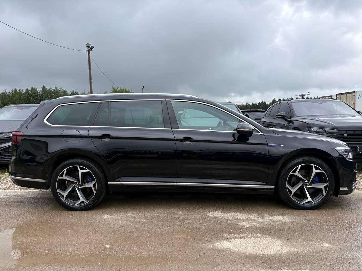 Volkswagen Passat - 7