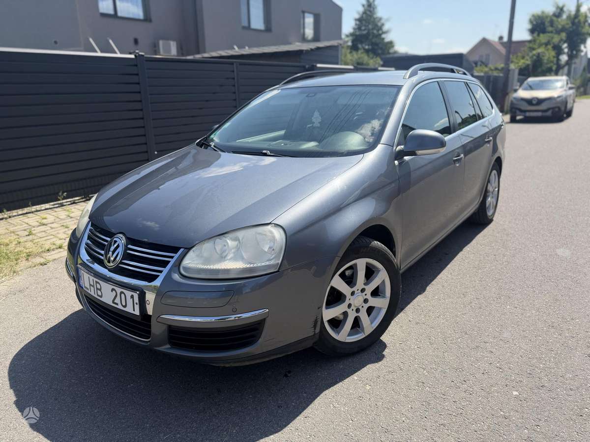 Volkswagen Golf - 5