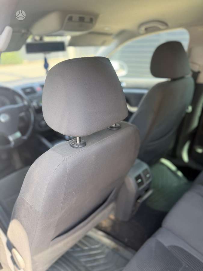 Volkswagen Golf - 12