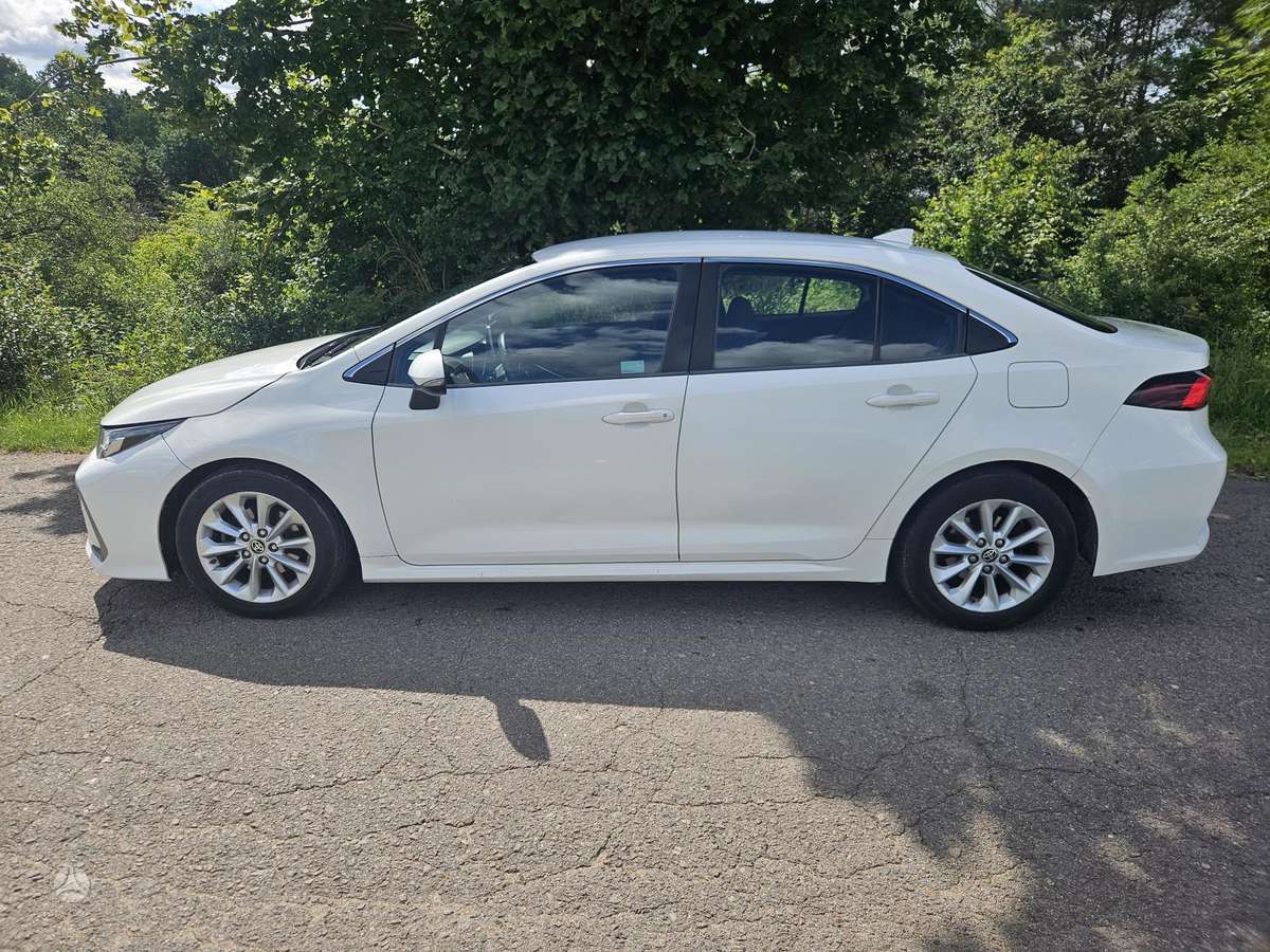 Toyota Corolla - 5