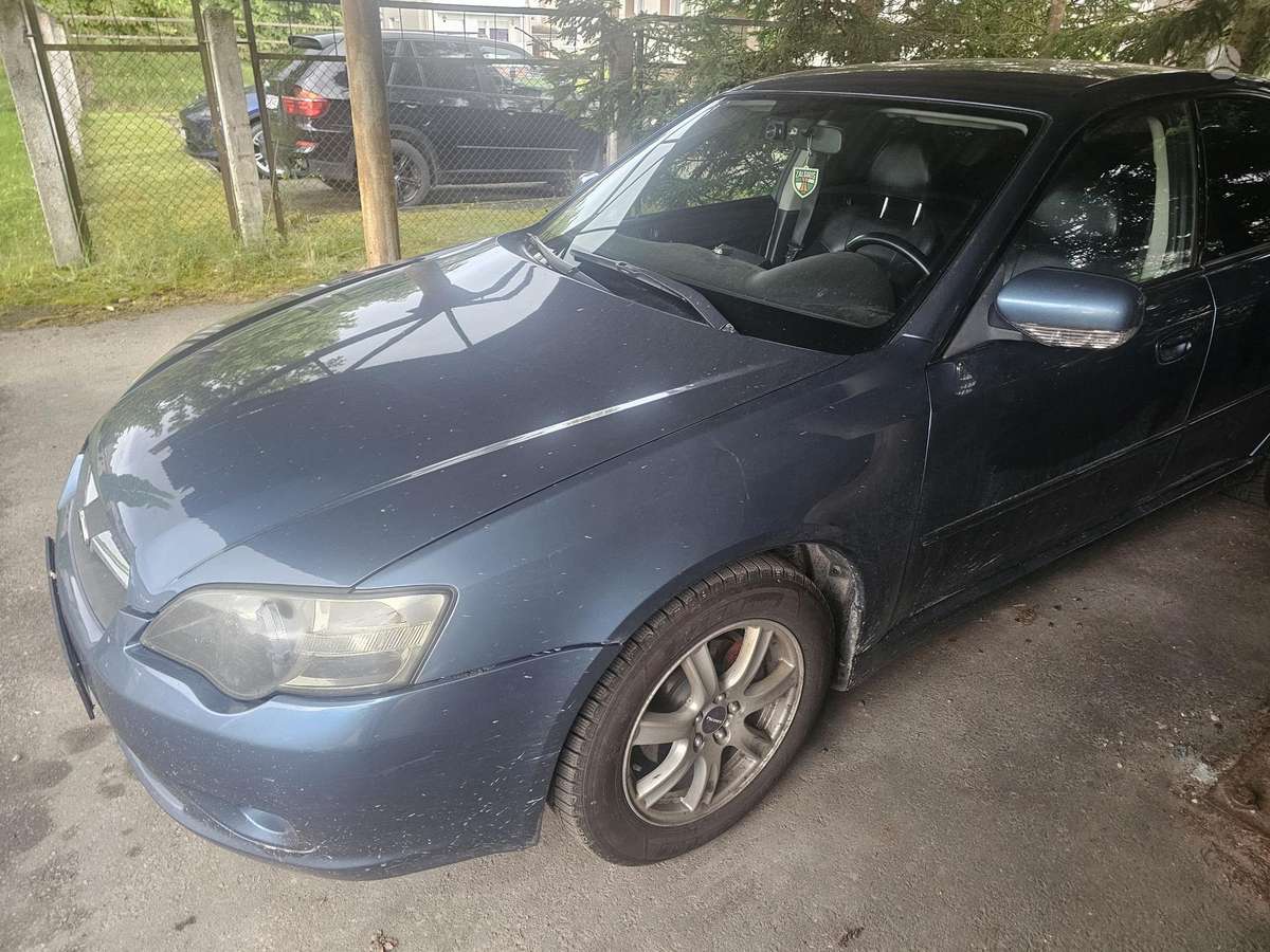 Subaru Legacy - 3