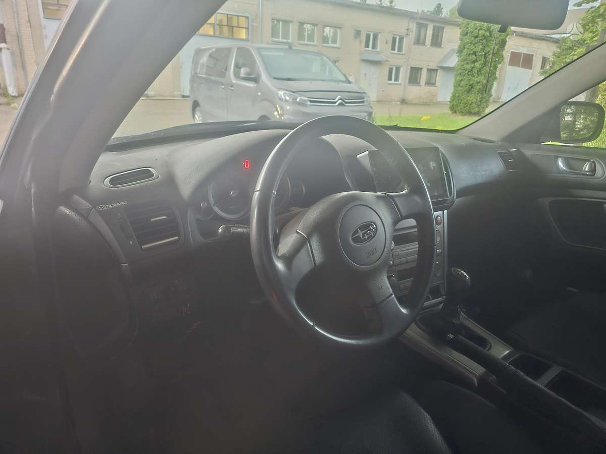Subaru Legacy - 5