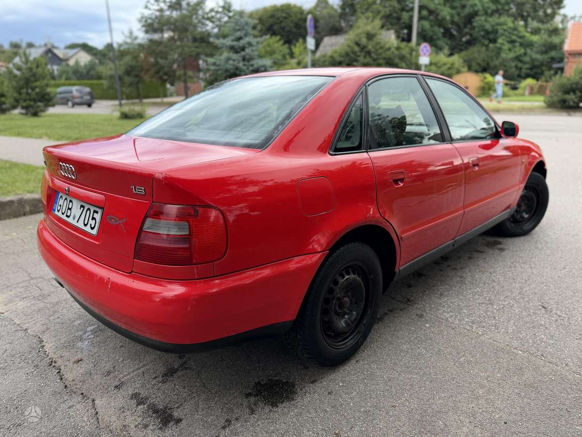 Audi A4, 1.6 l., Седан