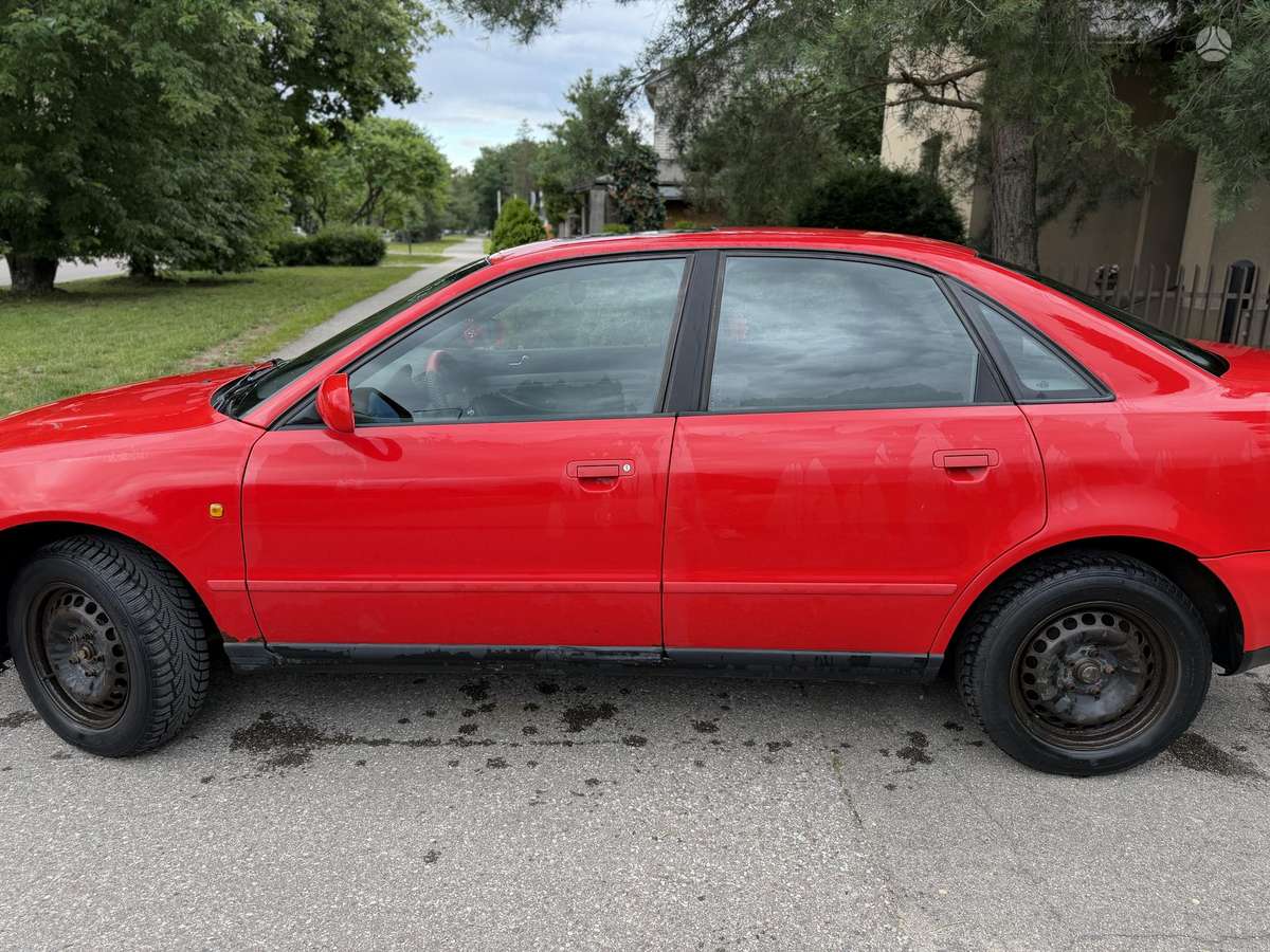 Audi A4, 1.6 l., Седан