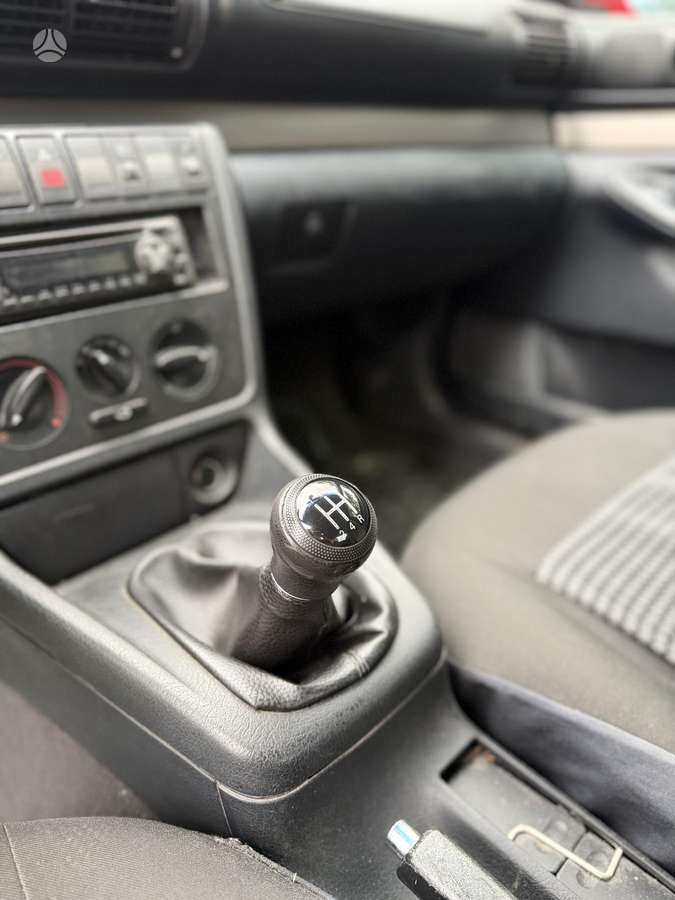 Audi A4, 1.6 l., Седан