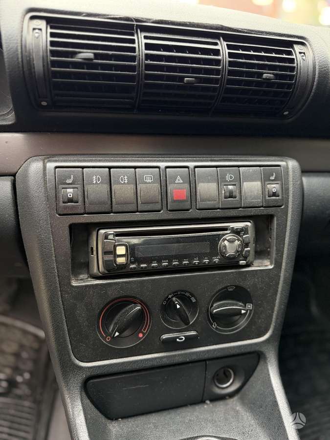 Audi A4, 1.6 l., Седан