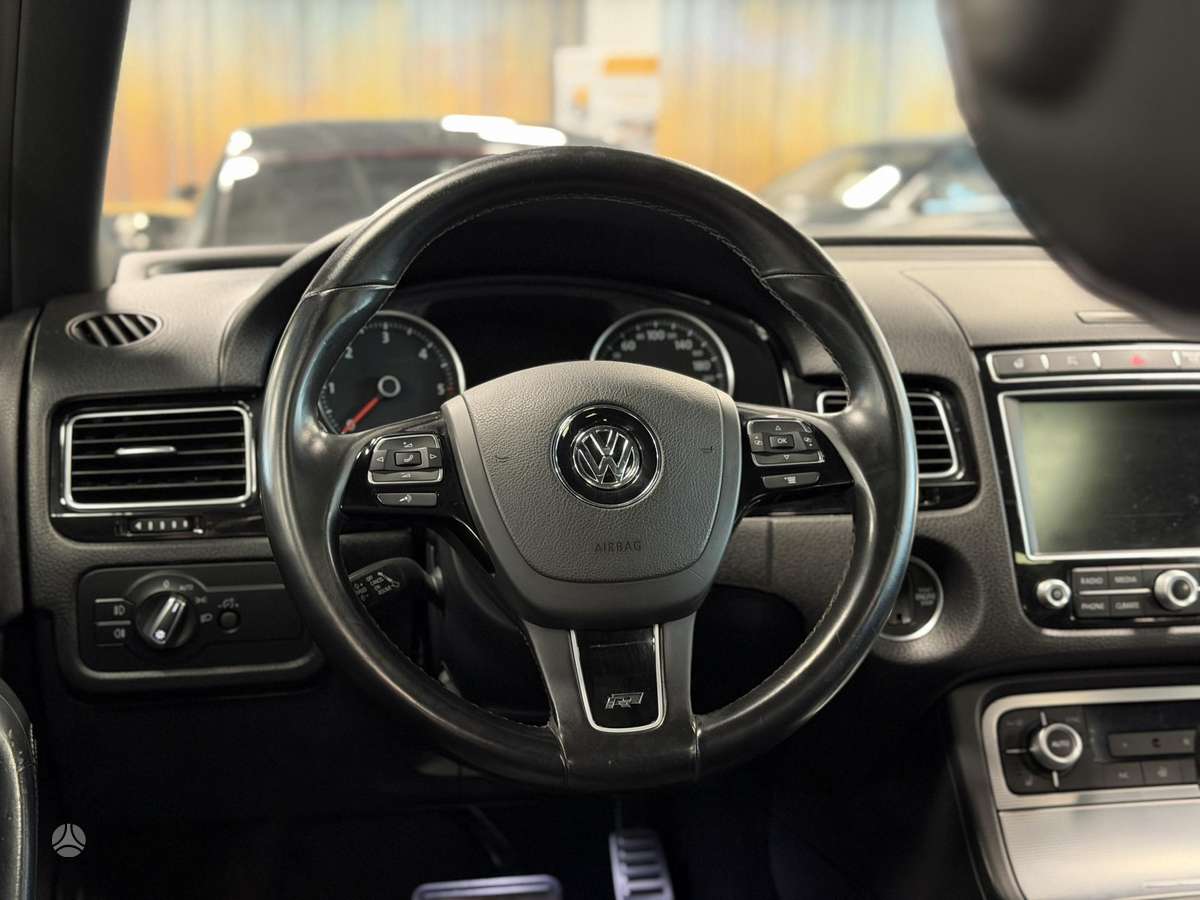 Volkswagen Touareg - 7