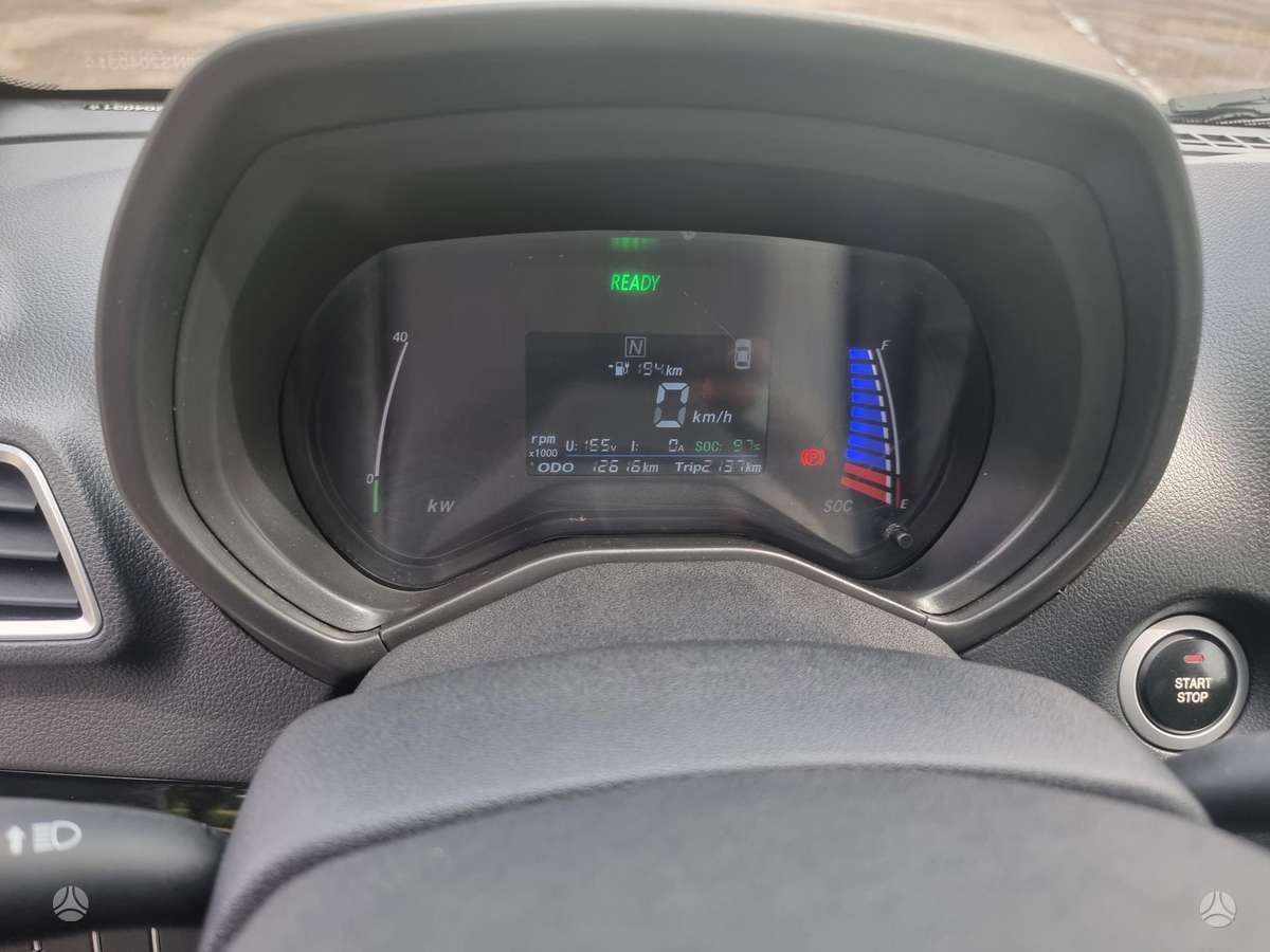 Zhidou D2S, 27 kWh, hatchback