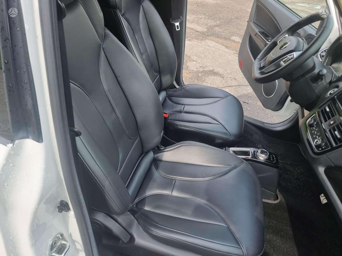 Zhidou D2S, 27 kWh, hatchback